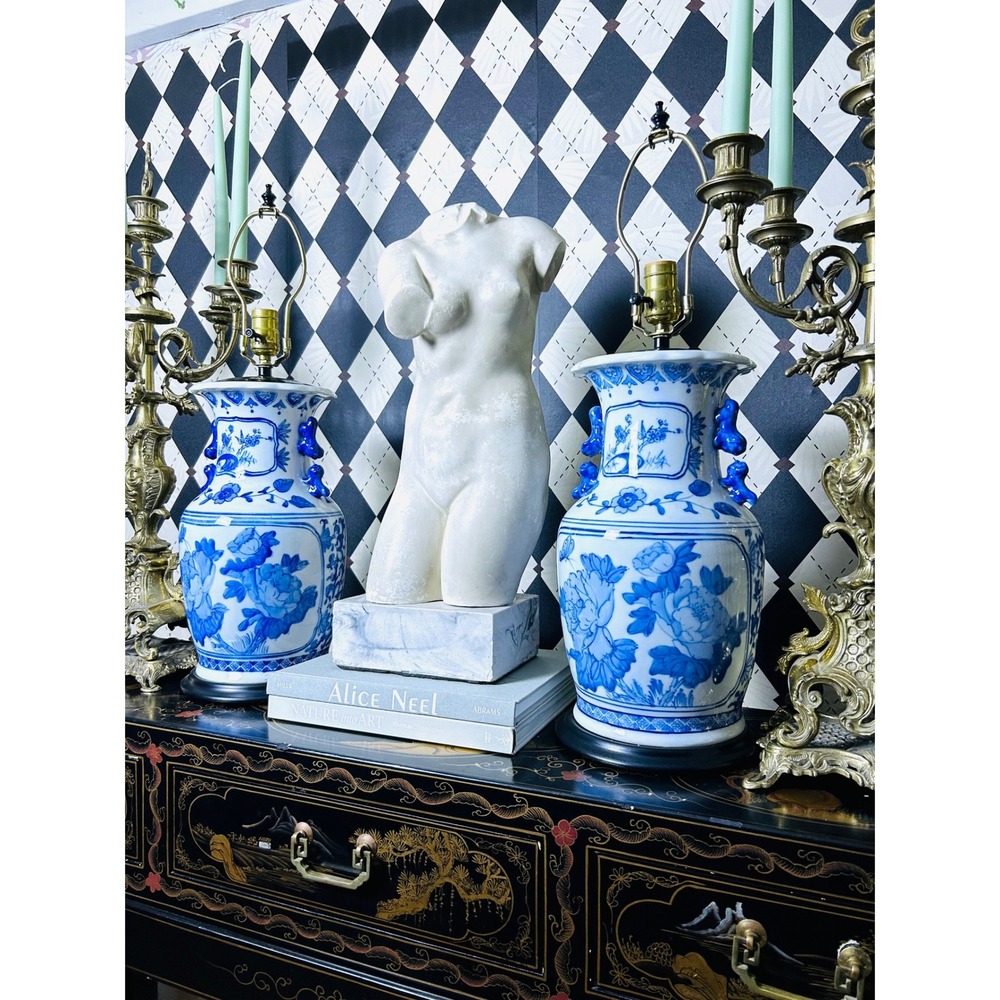Chinoiserie Blue White Porcelain Lamp Pair Foo Dog Handles 26in - Picture 5 of 17